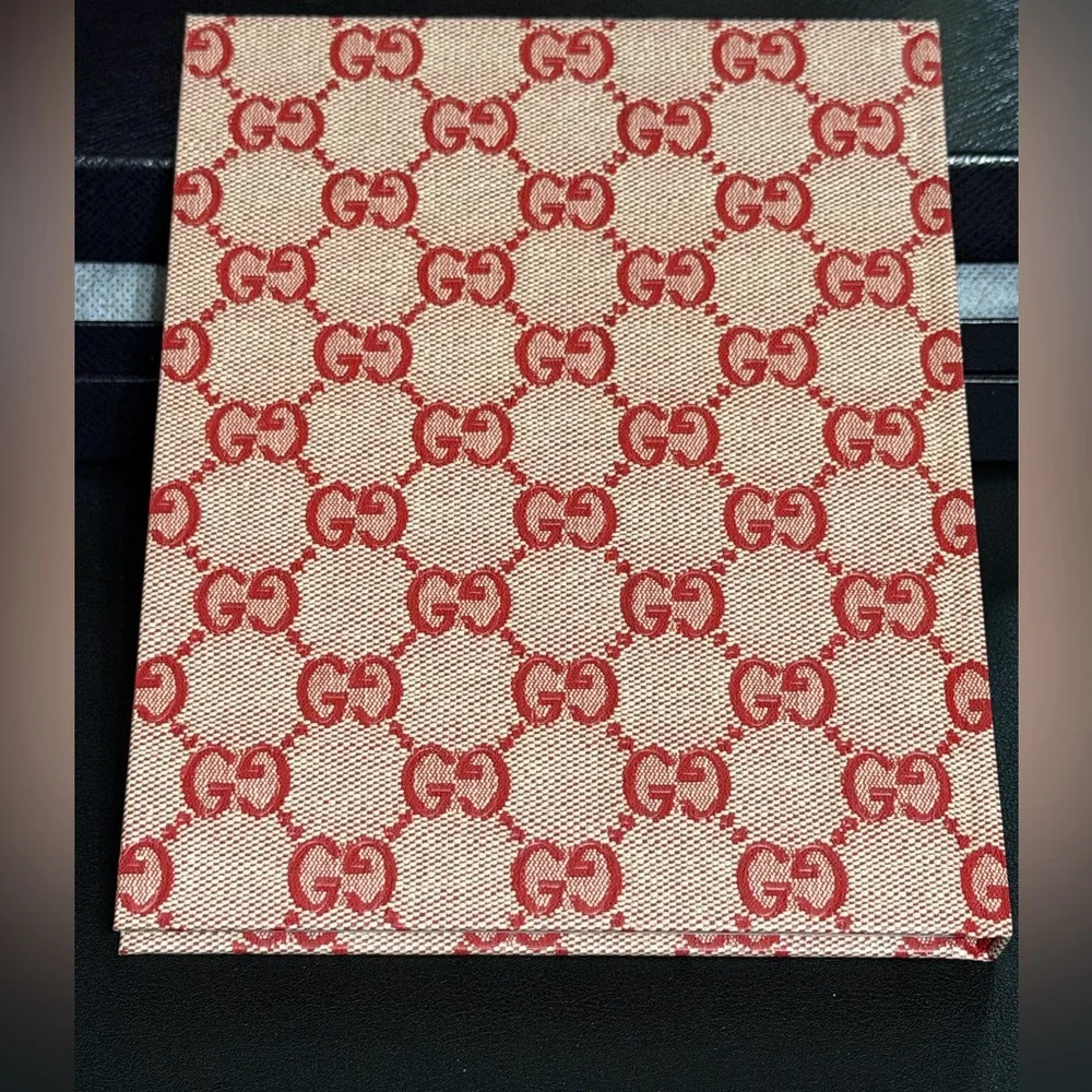GUCCI BAILA LIMITED EDITION “MY SCRAPBOOK” NOTEBOOK - Picture 2 of 16